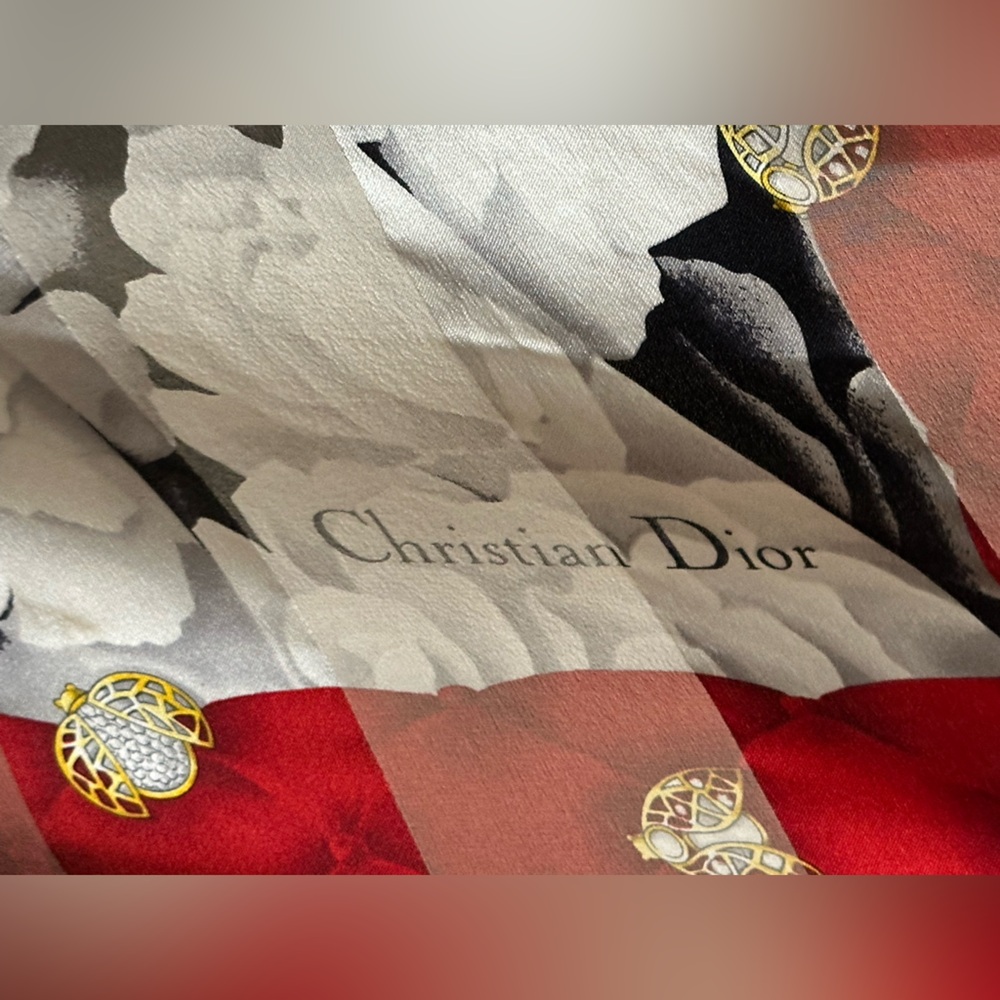 Christian Dior Red and Black Collage Scarf - Picture 4 of 9
